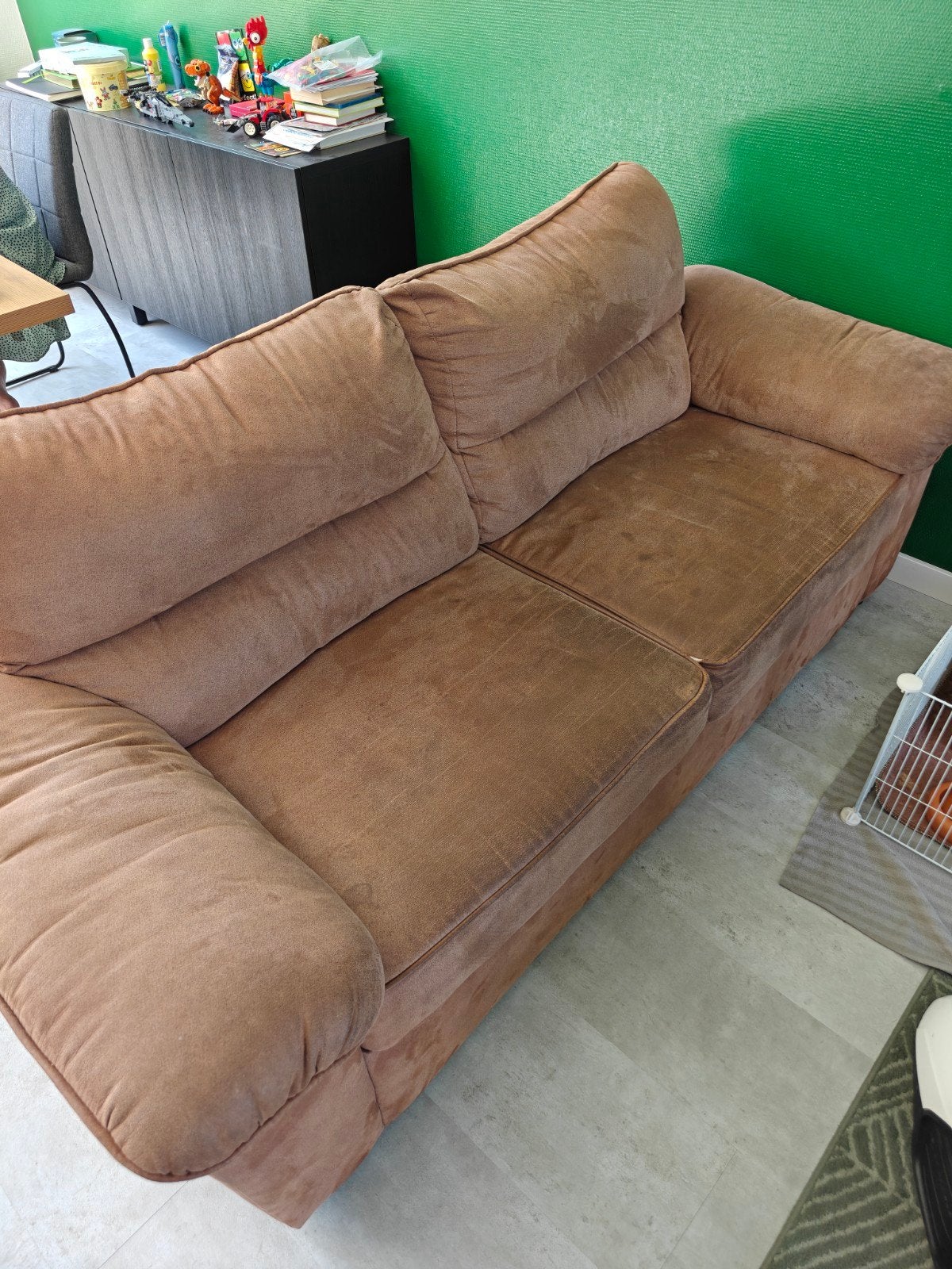 Cinnamon kleur bank van Seats and Sofas, Ophalen, Gebruikt, Rechte bank, Stof