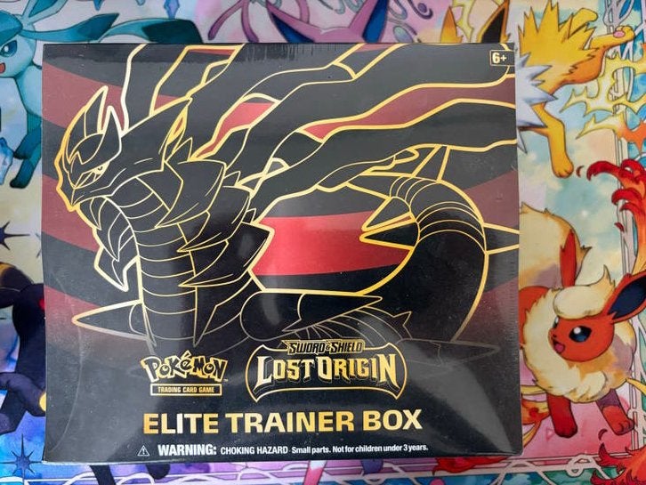 Lost Origin Elite Trainer Box (ETB), Ophalen of Verzenden, Nieuw, Overige typen