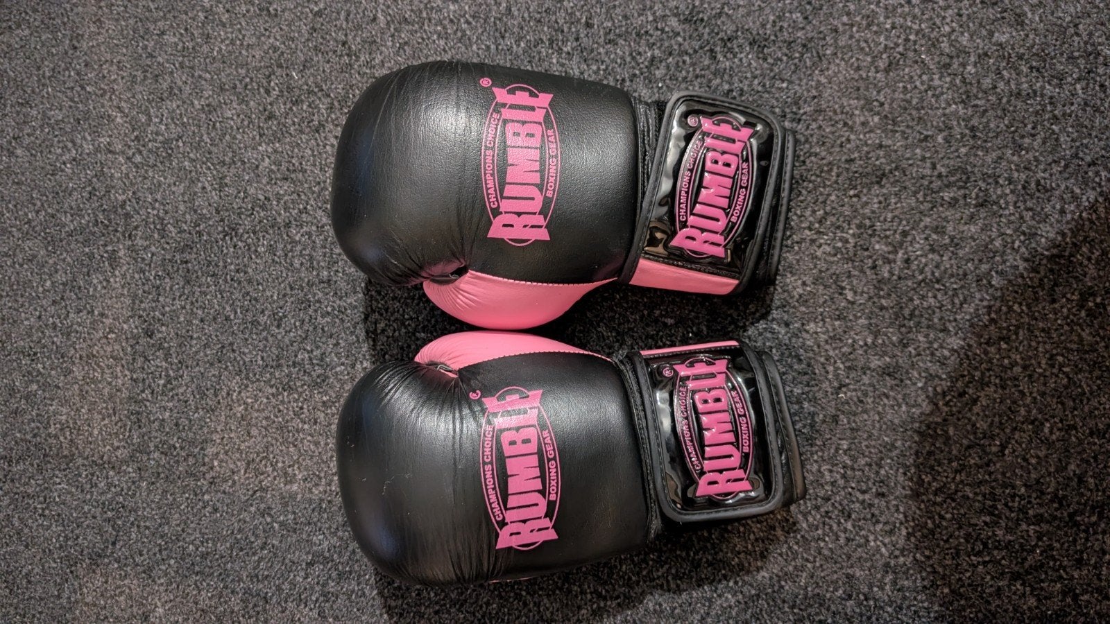 Rumble Bokshandschoenen - Zwart/Roze (12 OZ), Ophalen of Verzenden, Gebruikt, Bokshandschoenen