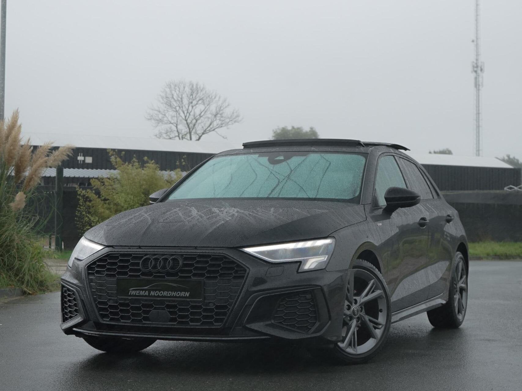 Audi A3 Sportback 30 TFSI Pro S-Line|Panoramadak|Stoelverw.|, Gebruikt, Euro 6, Zwart, Origineel Nederlands
