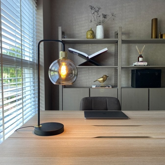 tafellamp zwart messing rookglas bank bed dressoir kast lamp, Ophalen of Verzenden, Nieuw