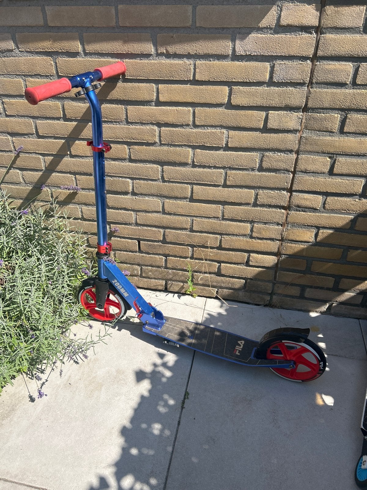 Fila step, blauw met rode accenten, 200mm wielen, Fietsen en Brommers, Steps, Ophalen, Gebruikt, Gewone step