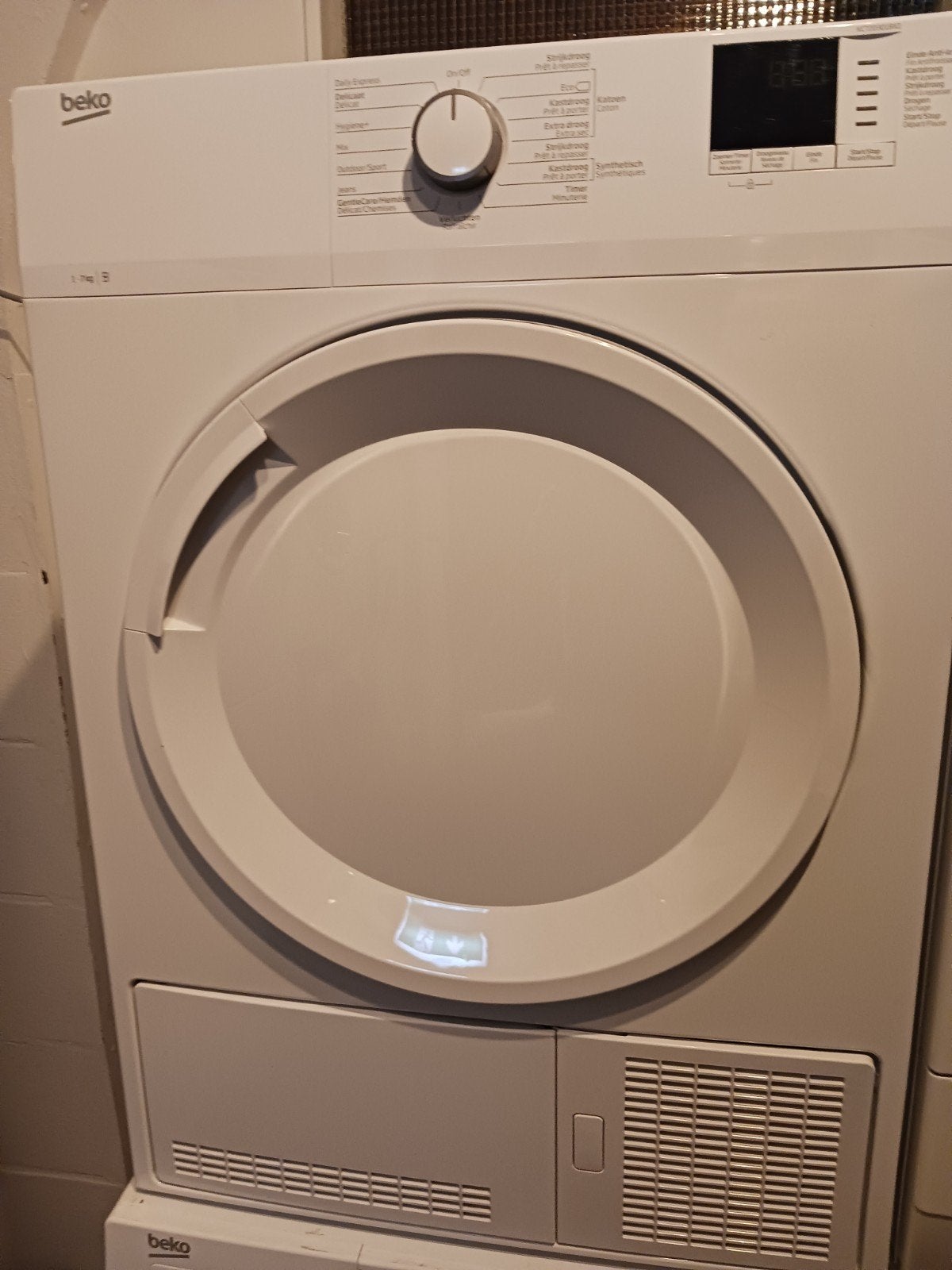 Beko KC72301BX1 condensdroger ( Met garantie ), 6 tot 8 kg, Anti-kreukfase, Ophalen of Verzenden, Zo goed als nieuw