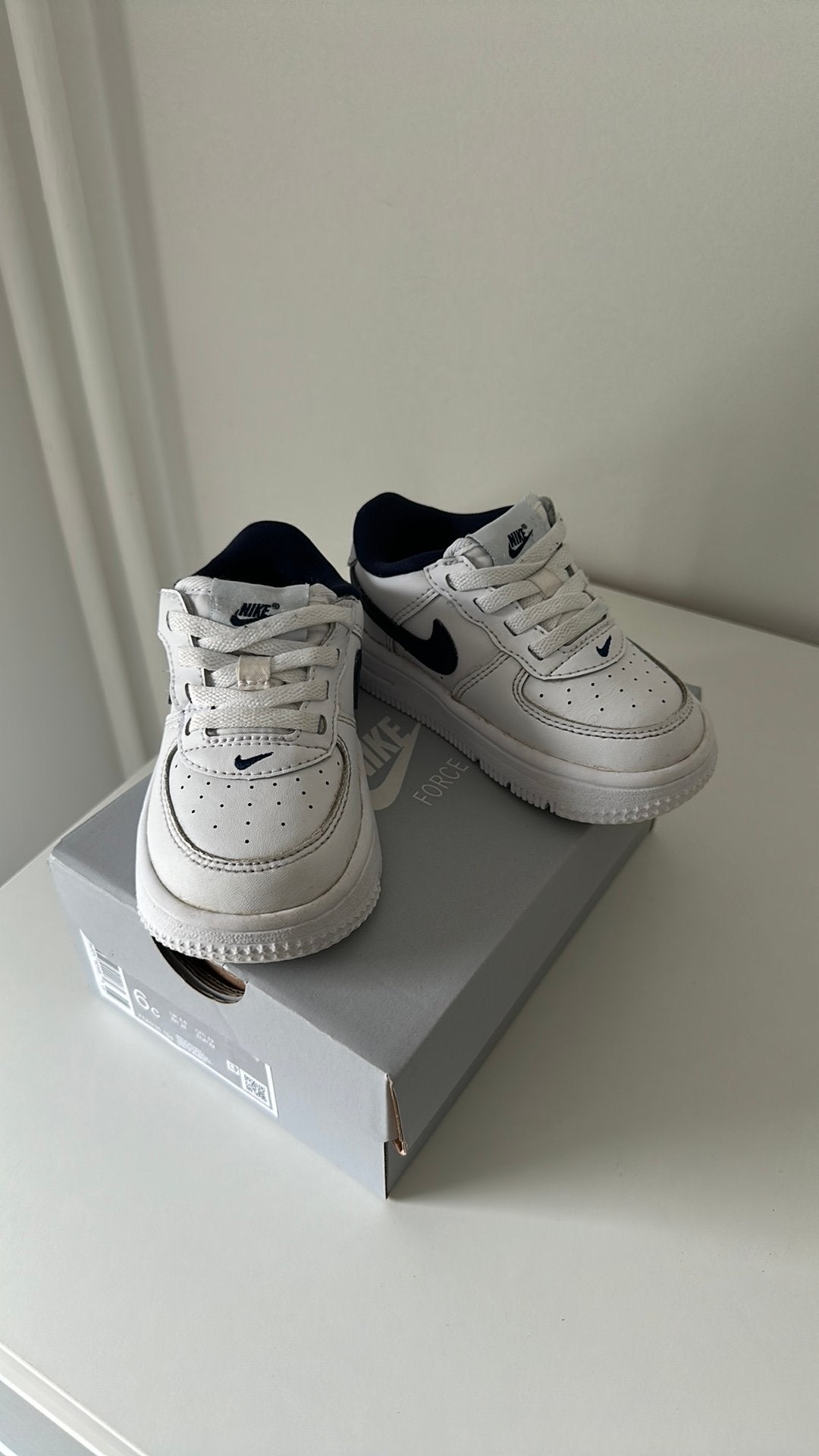 Nike force 1, Ophalen, Zo goed als nieuw, Jongen of Meisje, Schoenen