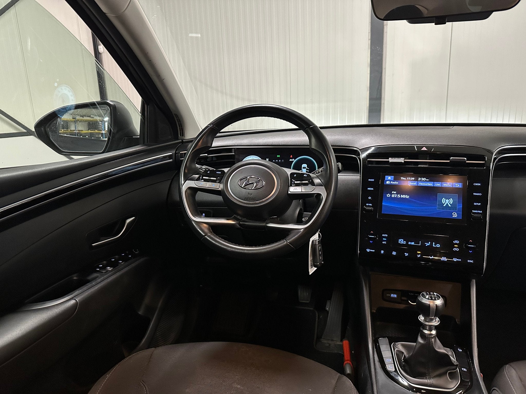 Hyundai Tucson 1.6 T-GDI MHEV i-Motion | Carplay | Camera |, Auto's, Voorwielaandrijving, Gebruikt, Euro 6, 4 cilinders