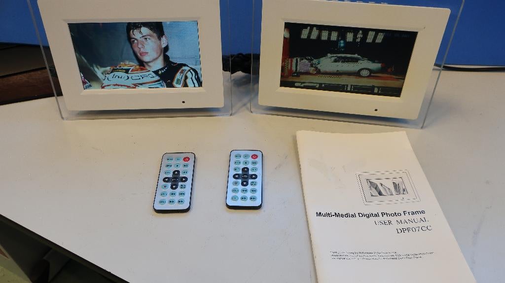 2x Digitale Fotolijst (DPF07CC), Audio, Tv en Foto, Fotografie | Fotolijsten, Ophalen, Gebruikt