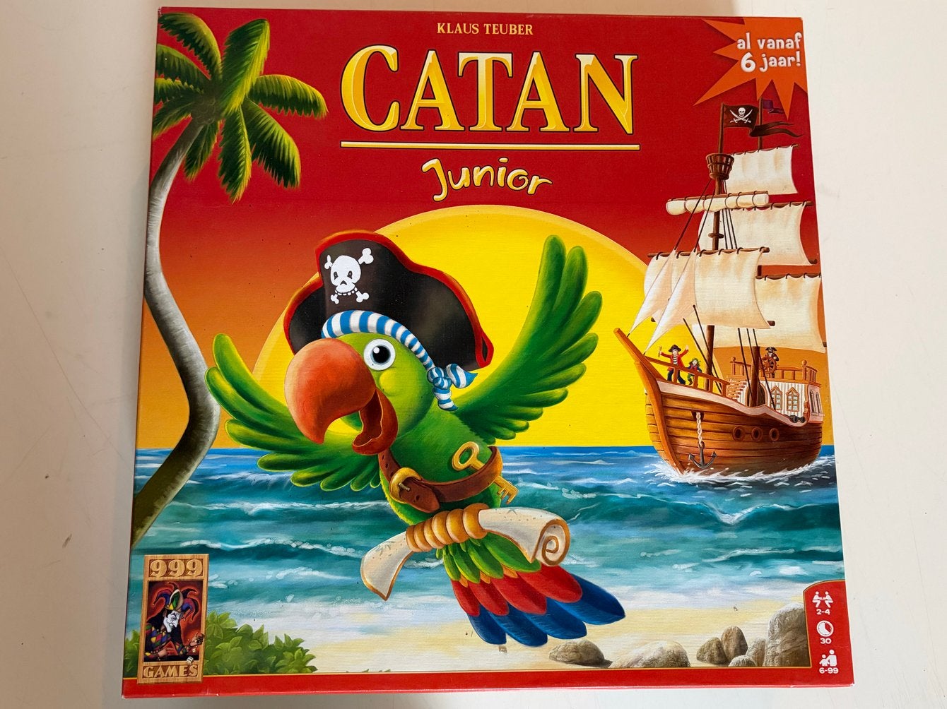 Catan Junior - Het populaire bordspel voor jonge piraten, Drie of vier spelers, Ophalen of Verzenden, Zo goed als nieuw