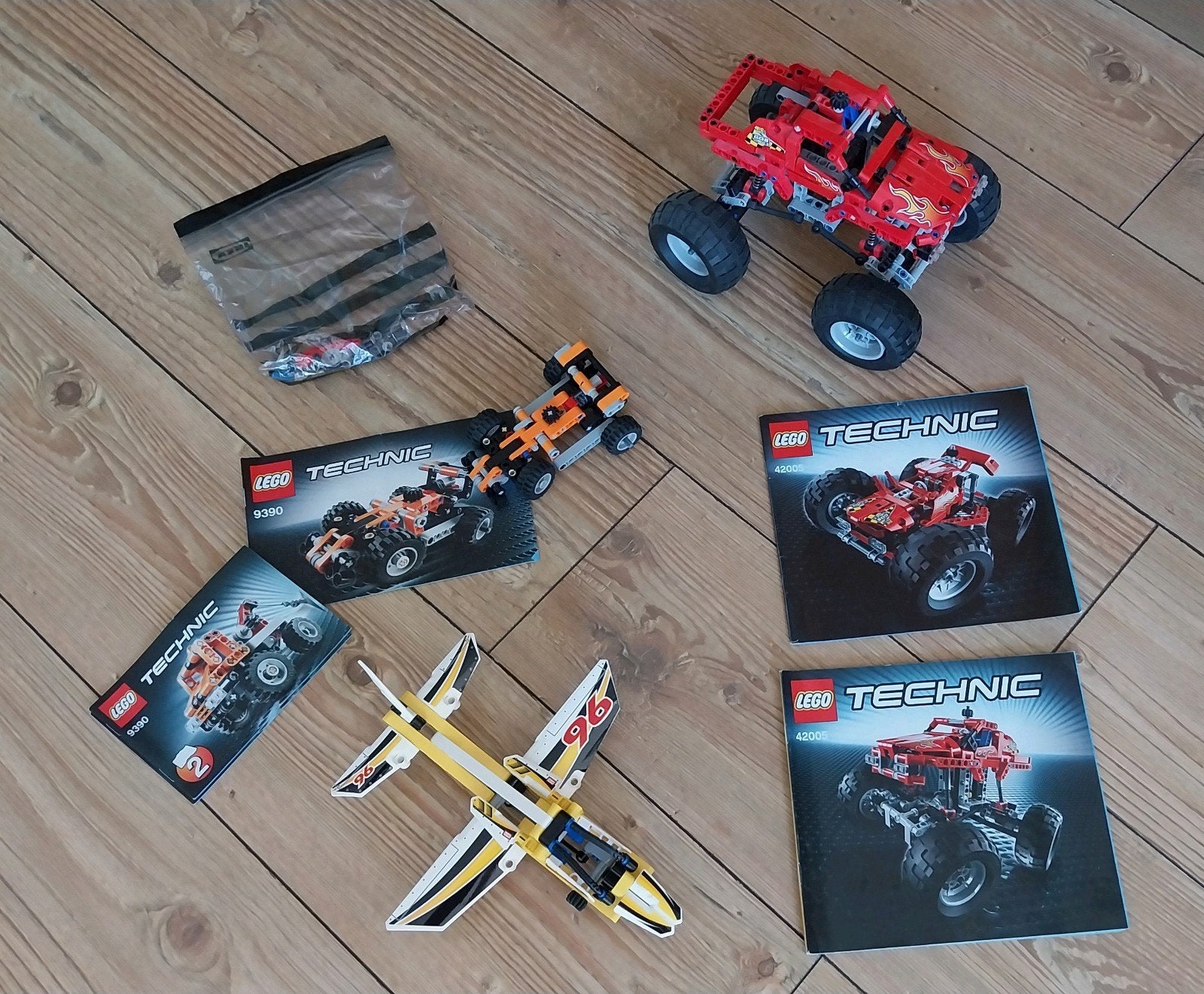 Lego Tecnic: 3 sets 42005, 42044, 9390, Kinderen en Baby's, Speelgoed | Duplo en Lego, Gebruikt, Lego, Ophalen of Verzenden, Complete set