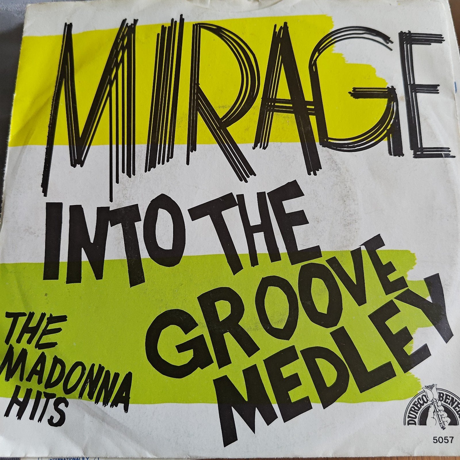 Mirage - Into The Groove Medley (The Madonna Hits) Vinyl, Gebruikt, 7 inch, Ophalen of Verzenden, Pop