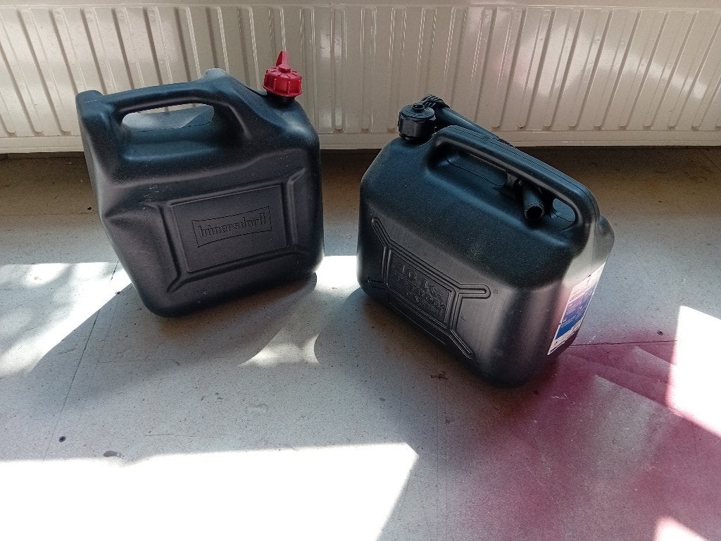 2x jerrycan 10ltr, Ophalen