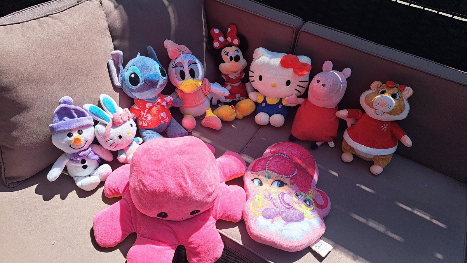 Grote collectie knuffels: Disney, Hello Kitty, Peppa Pig, Ophalen, Disney, Overige typen, Middelgroot (20 tot 80 cm)