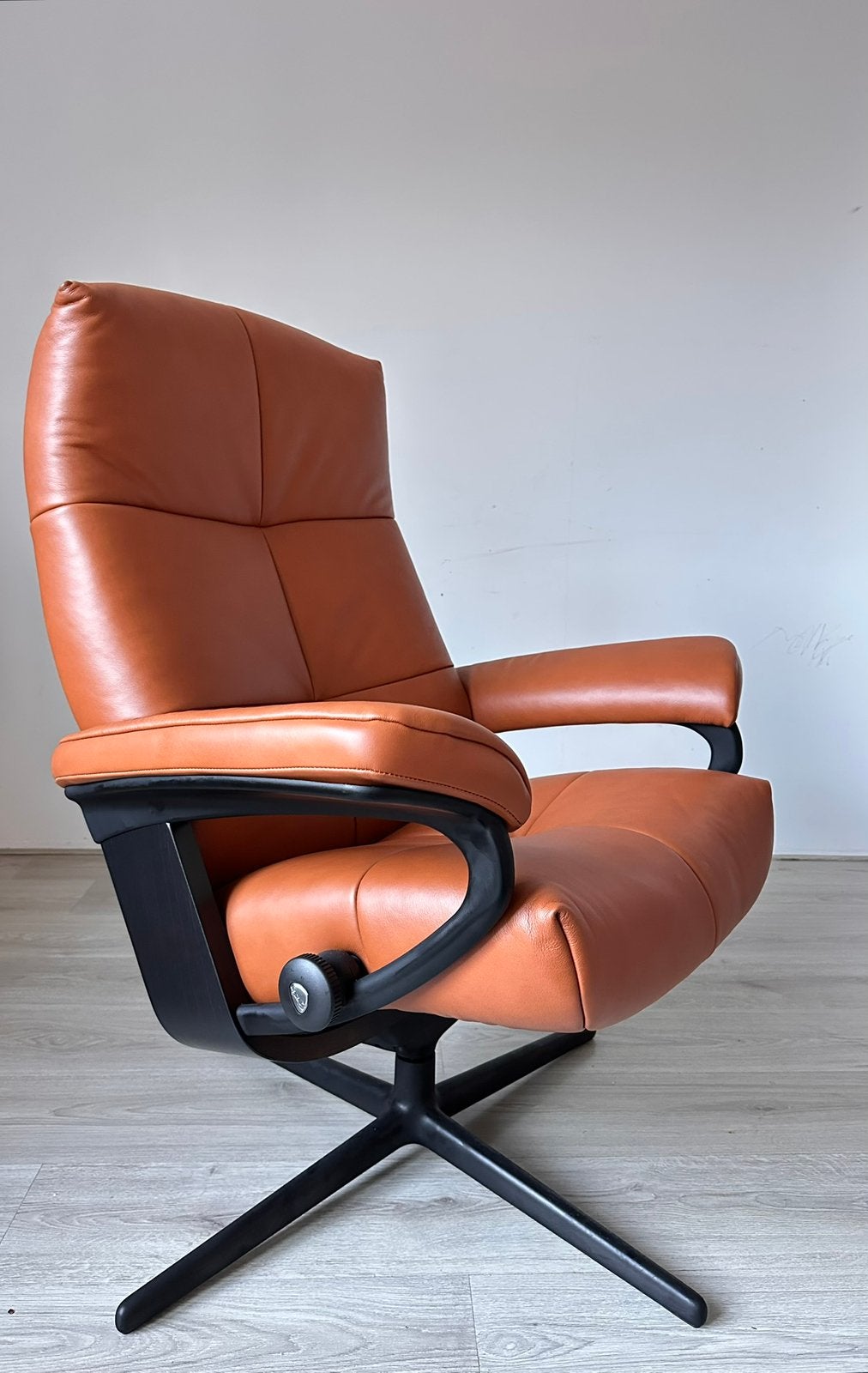 Nieuwe Stressless David design fauteuil, Ophalen, Nieuw, 75 tot 100 cm