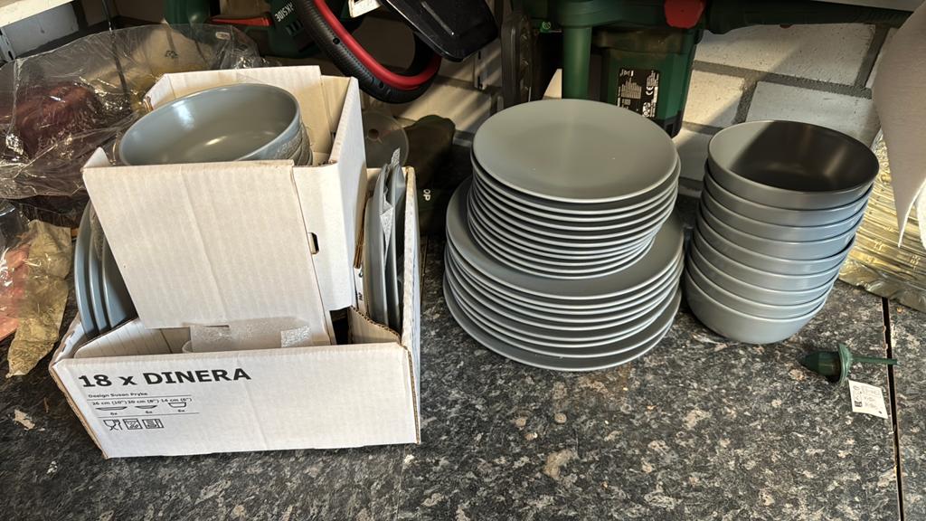 IKEA Dinera Servies - Grijs, Ophalen, Zo goed als nieuw, Effen, Aardewerk