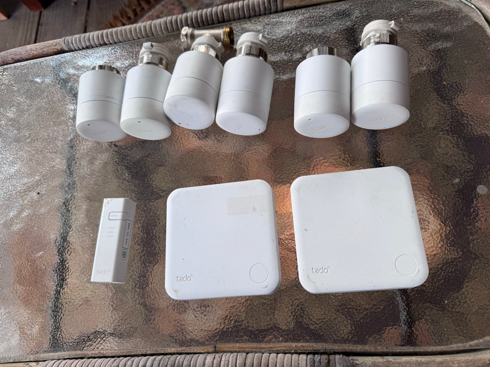 Tado Slimme Thermostaat Set - 6x Radiatorthermostaat, Doe-het-zelf en Verbouw, Ophalen of Verzenden, Slimme thermostaat, Gebruikt