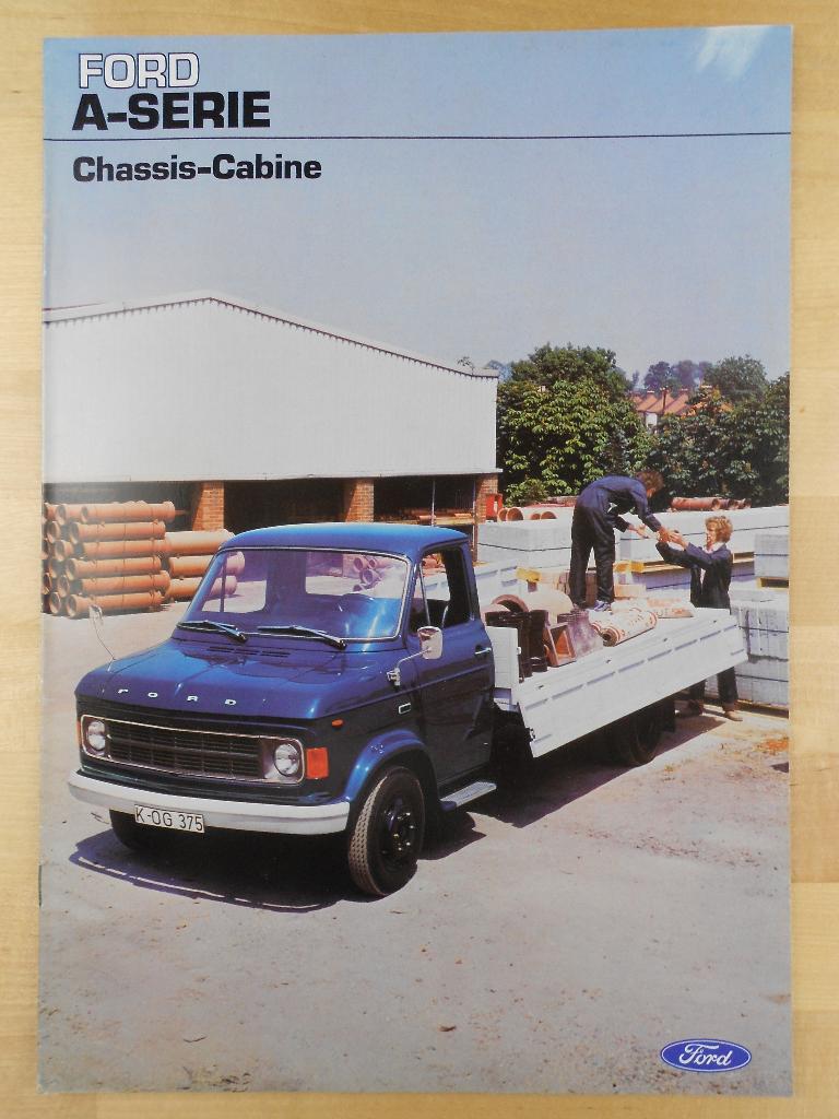 Ford A-Serie ca 1975 Brochure – A Serie, Gelezen, Ford, Ophalen of Verzenden, Ford