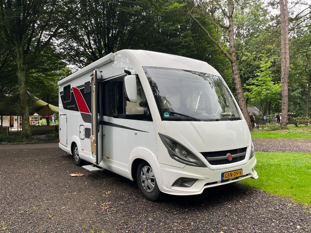 Te koop prachtige Bürstner Elegance, I 695G integraal camper, Integraal, Ringverwarming, Fiat, 6 tot 7 meter