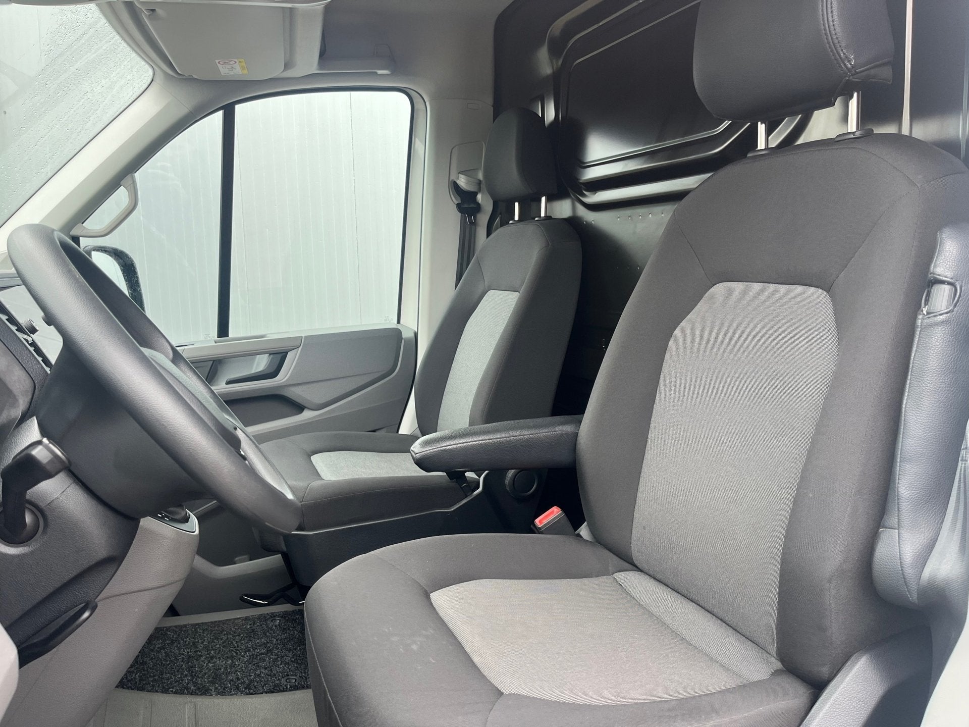Volkswagen CRAFTER 30 2.0 TDI 177PK L3H2 Exclusive | Trekhaa, Auto's, Stof, Gebruikt, 4 cilinders, Volkswagen