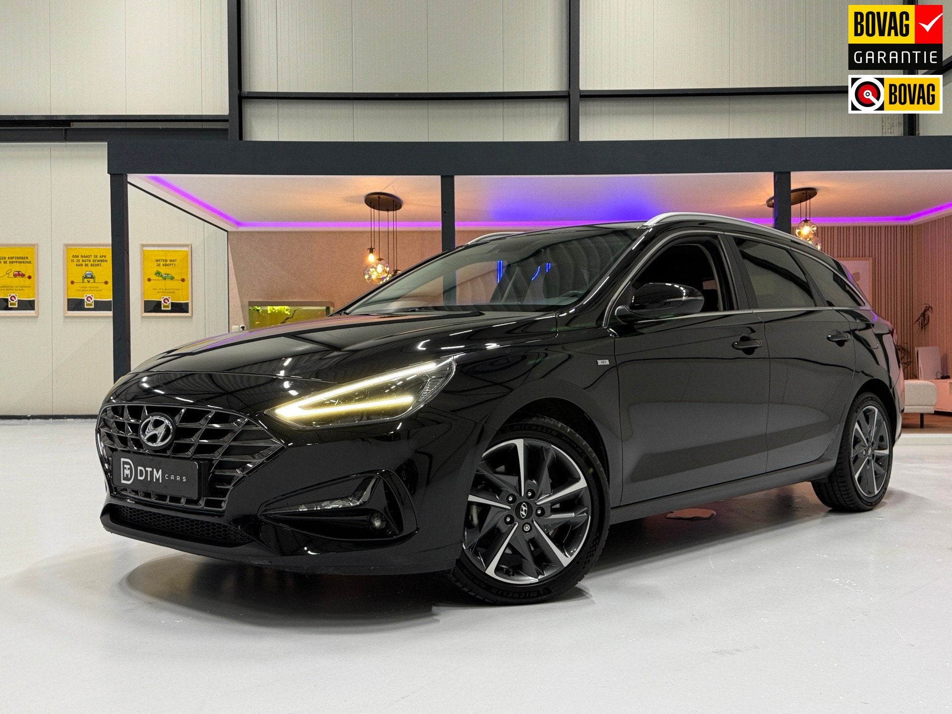 Hyundai I30 Wagon 1.0 T-GDi MHEV Creative Aut. | Trekhaak |, Dealer onderhouden, Stof, Gebruikt, Zwart