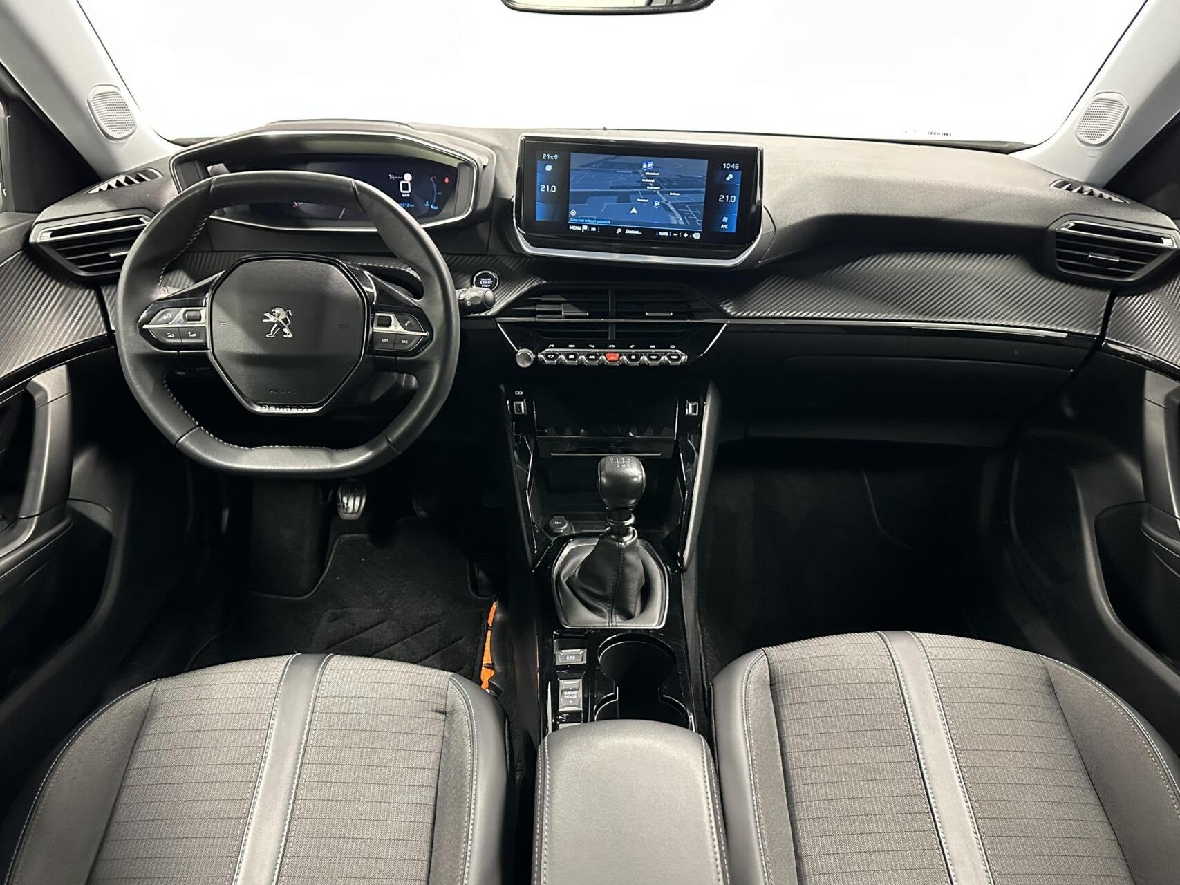 Peugeot 2008 1.2 PureTech Allure Pack CAMERA TREKHAAK ECC CR, Auto's, Peugeot, 101 pk, Gebruikt, 1199 cc, Met garantie (alle)