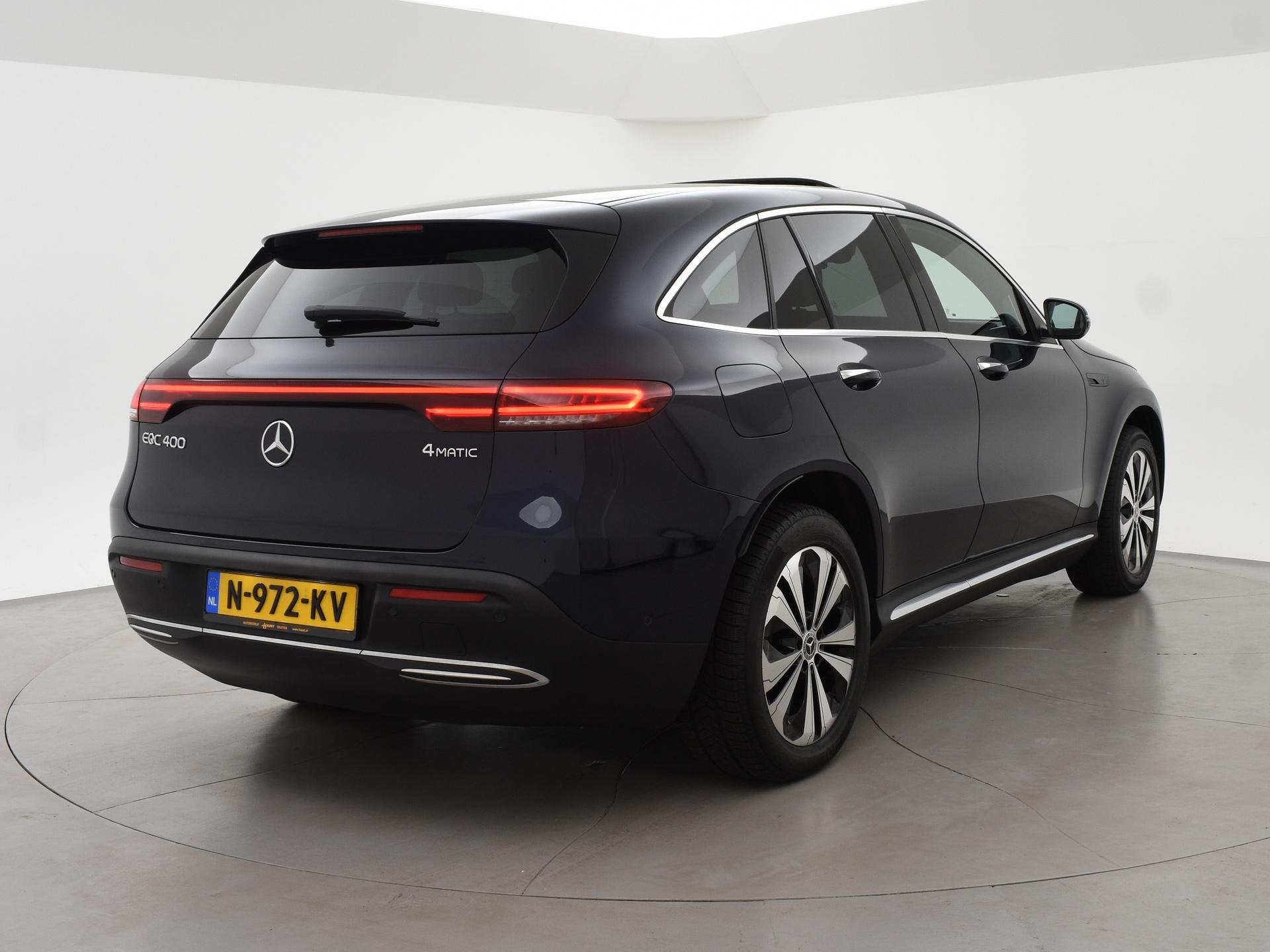 Mercedes-Benz EQC 400 4MATIC + BURMESTER | SCHUIFDAK | SFEER, Automaat, Stof, Beige, 80 kWh