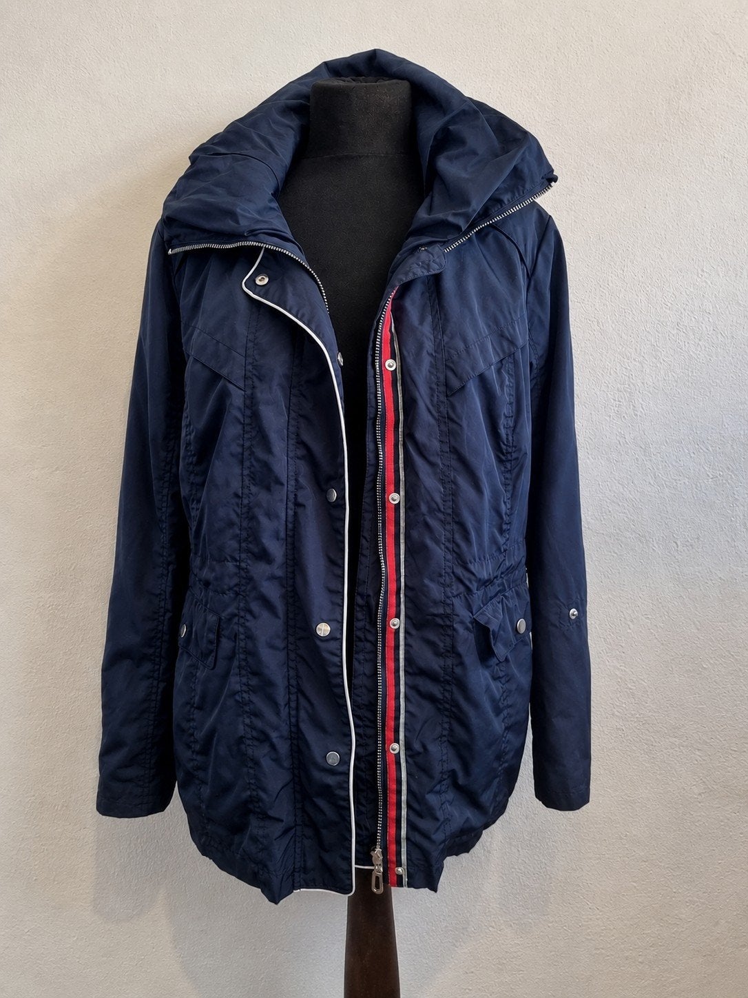 Miller & Monroe mooie Tussenjas 42 Nieuw, Blauw, Maat 42/44 (L), Nieuw, Ophalen of Verzenden