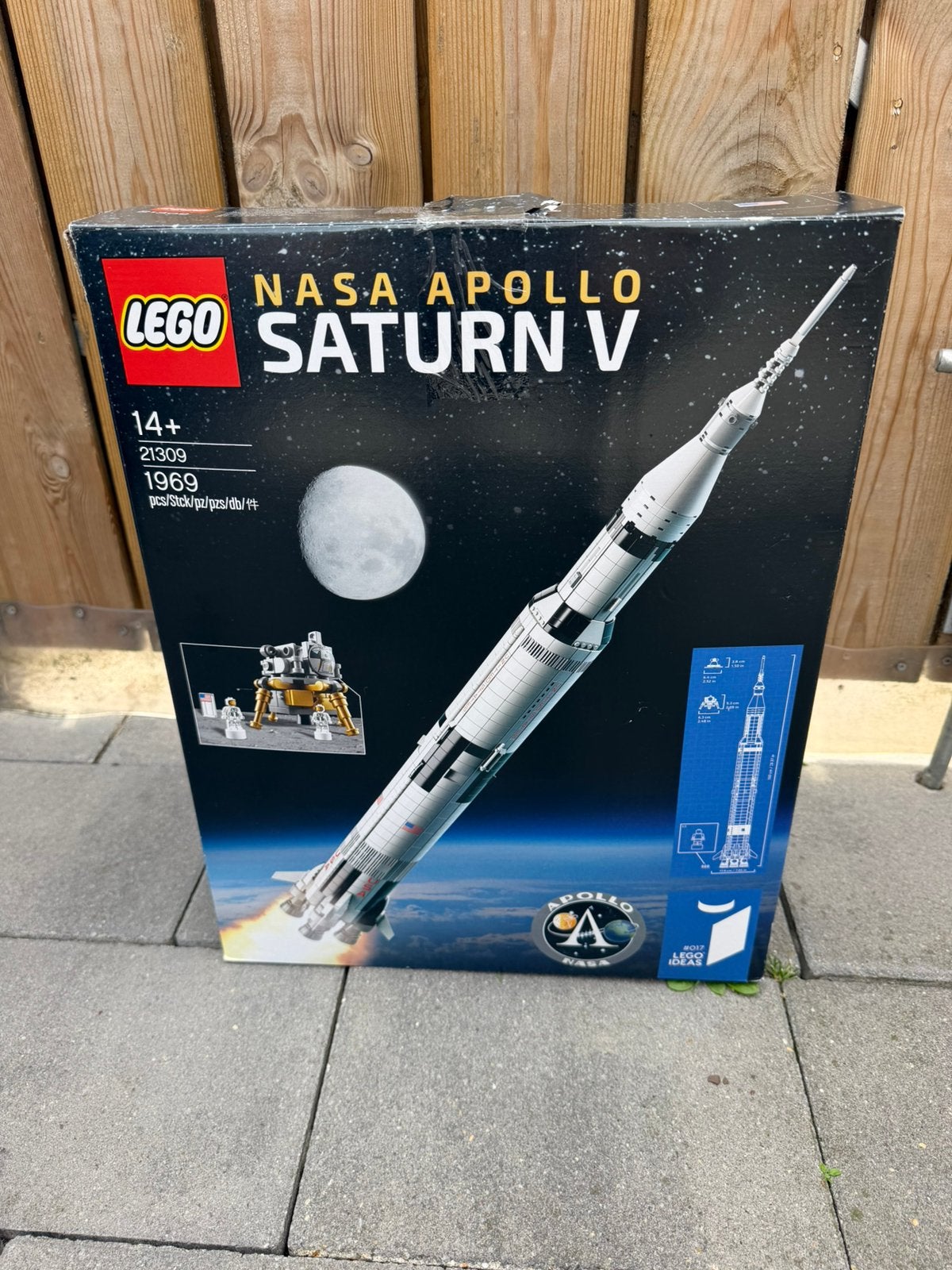 LEGO NASA Apollo Saturn V 1x gebouwd, 100% compleet, Ophalen of Verzenden, Zo goed als nieuw, Groter dan 1:32