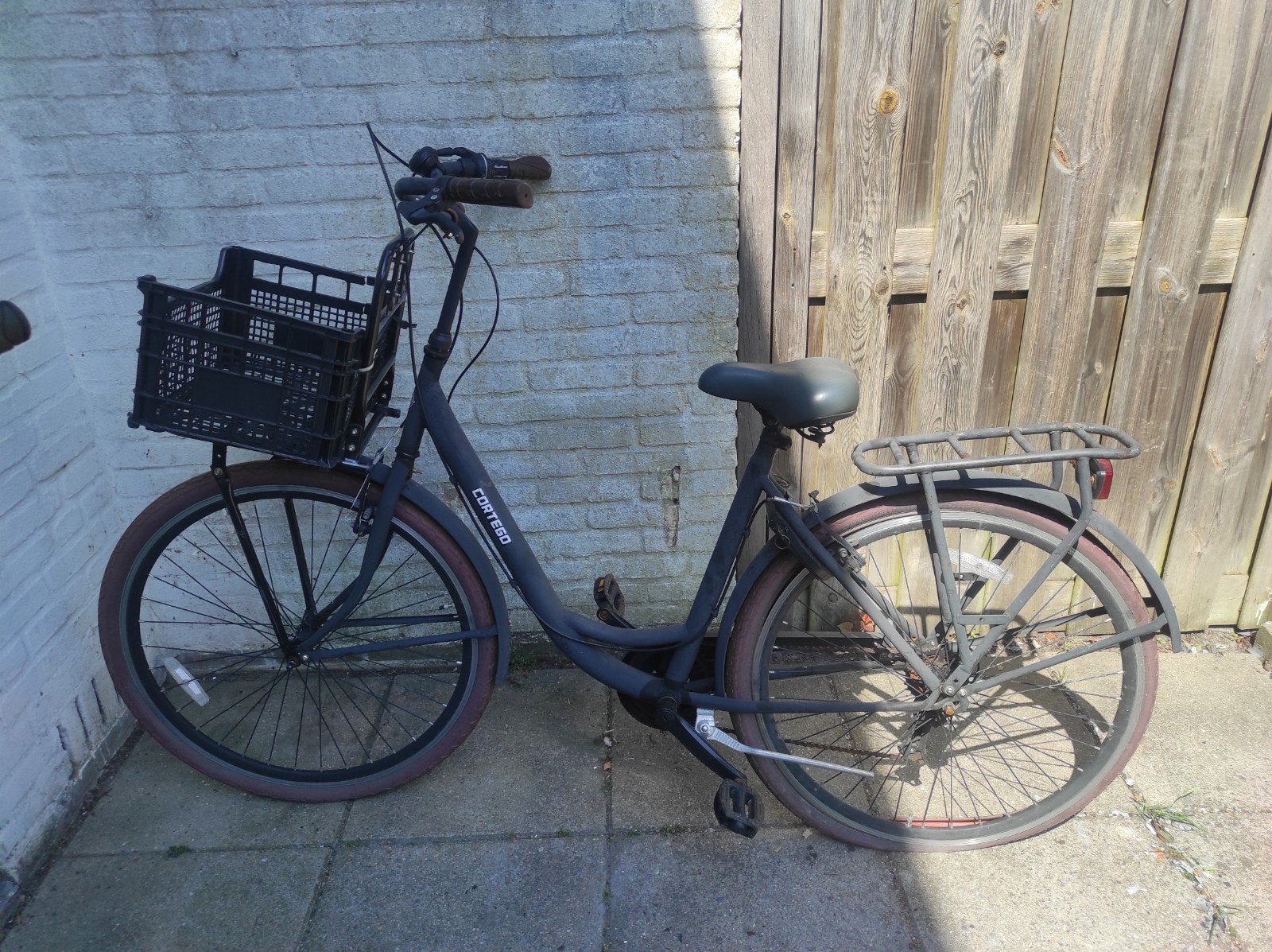 Cortego Damesfiets met mandje en bagagedrager, Fietsen en Brommers, Overige merken, Velgrem, Ophalen of Verzenden, 50 tot 53 cm