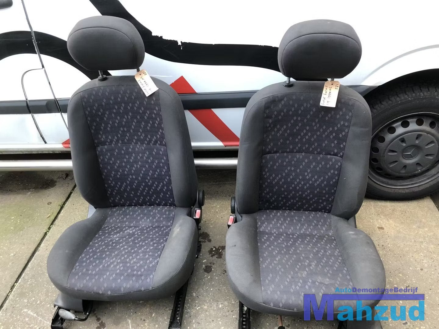 Ford Focus Voorstoel rechts links stof 1998-2005, Gebruikt, Info@ford.com, Ophalen of Verzenden, Ford