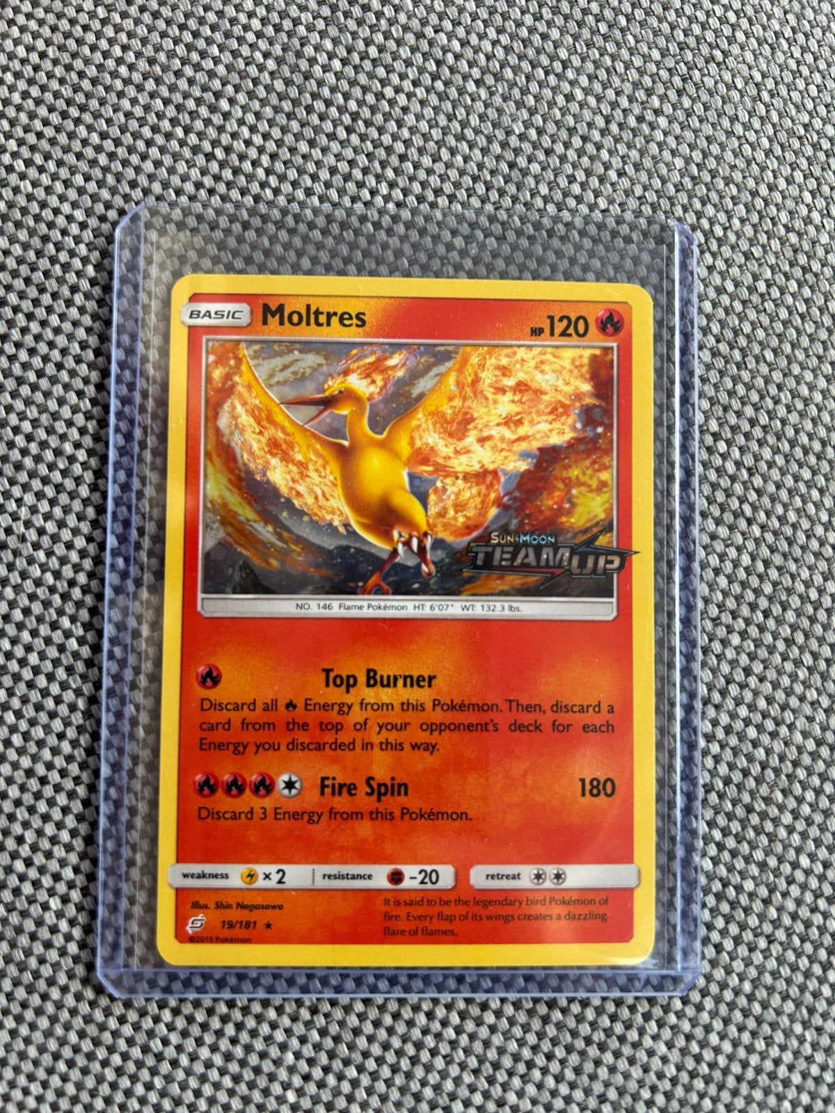 Moltres stamped Team Up 19/181, Ophalen of Verzenden, Zo goed als nieuw, Losse kaart