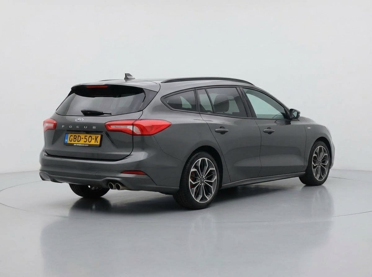 Ford Focus Wagon 1.0 EcoBoost Hybrid ST Line X, Auto's, Gebruikt, Origineel Nederlands, Handgeschakeld, 19 km/l