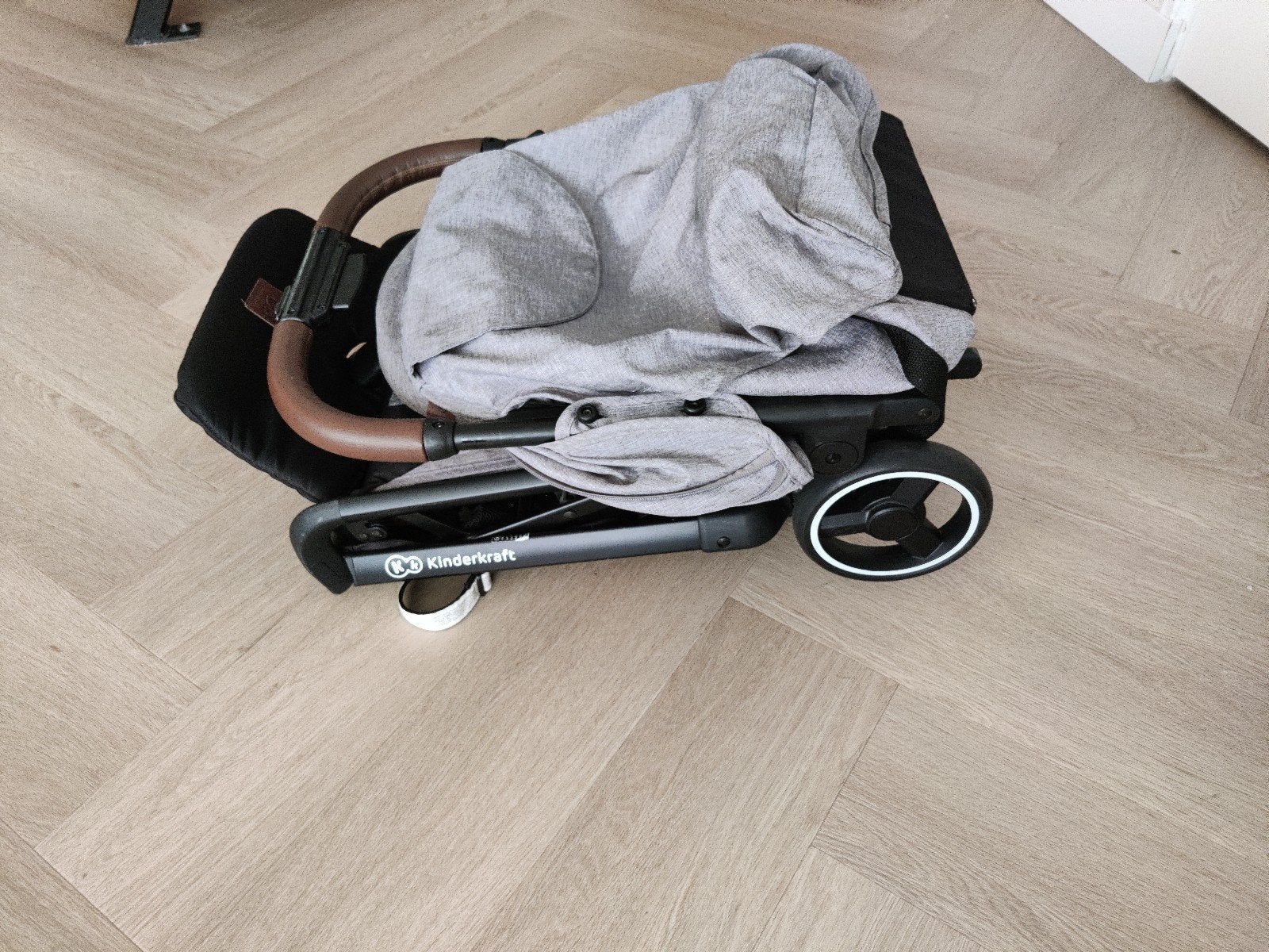 Kinderkraft NUBI buggy - Zo goed als nieuw, Kinderen en Baby's, Ophalen of Verzenden