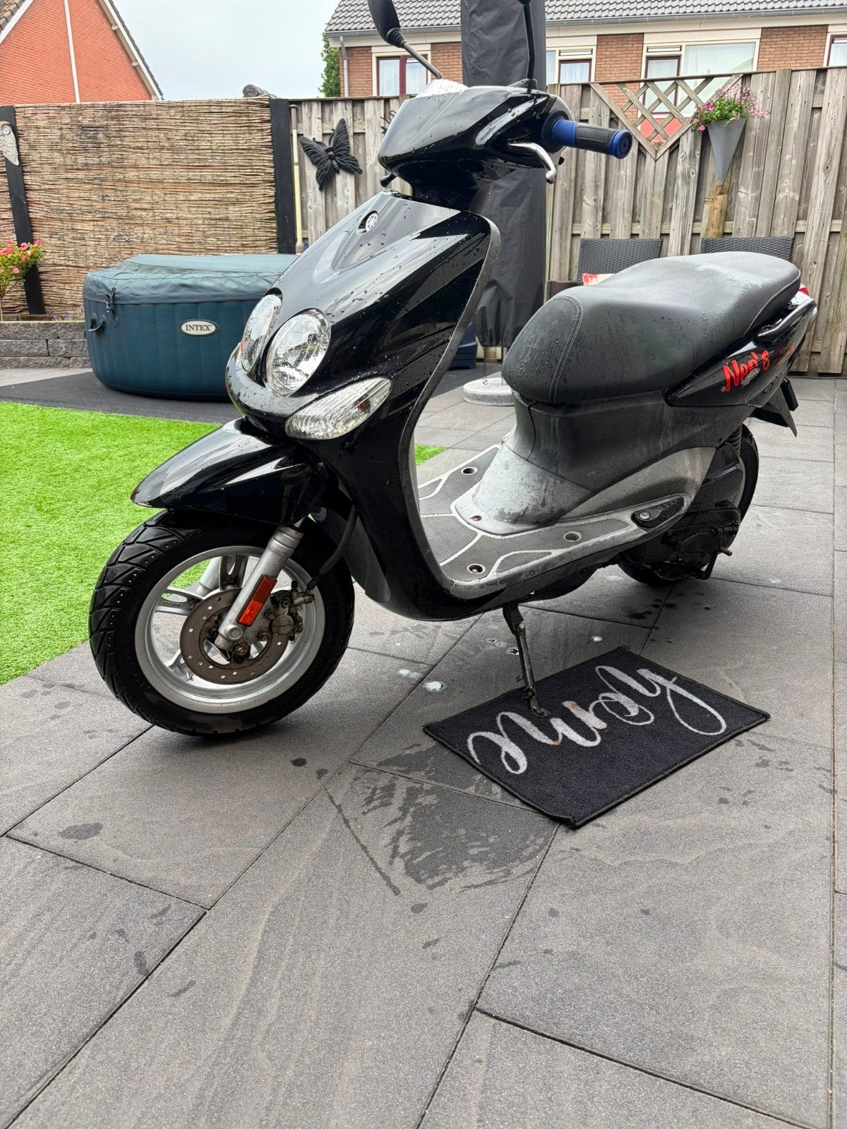 Yamaha Neos