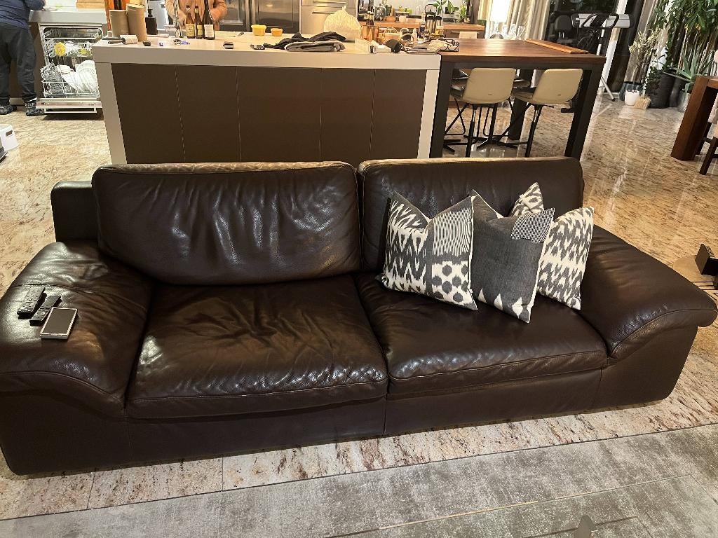 natuzzi leer bank, Huis en Inrichting, Banken | Bankstellen, Ophalen, Gebruikt, Driepersoons, Rechte bank
