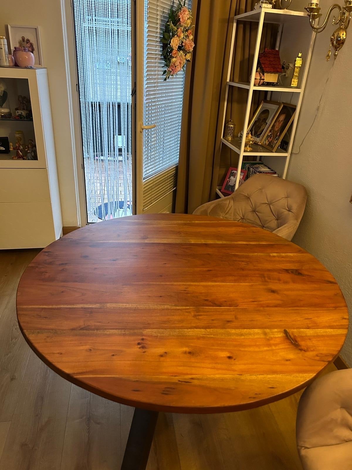 Ronde eettafel van mangohout met metalen onderstel, Ophalen, Rond, Zo goed als nieuw, Vier personen
