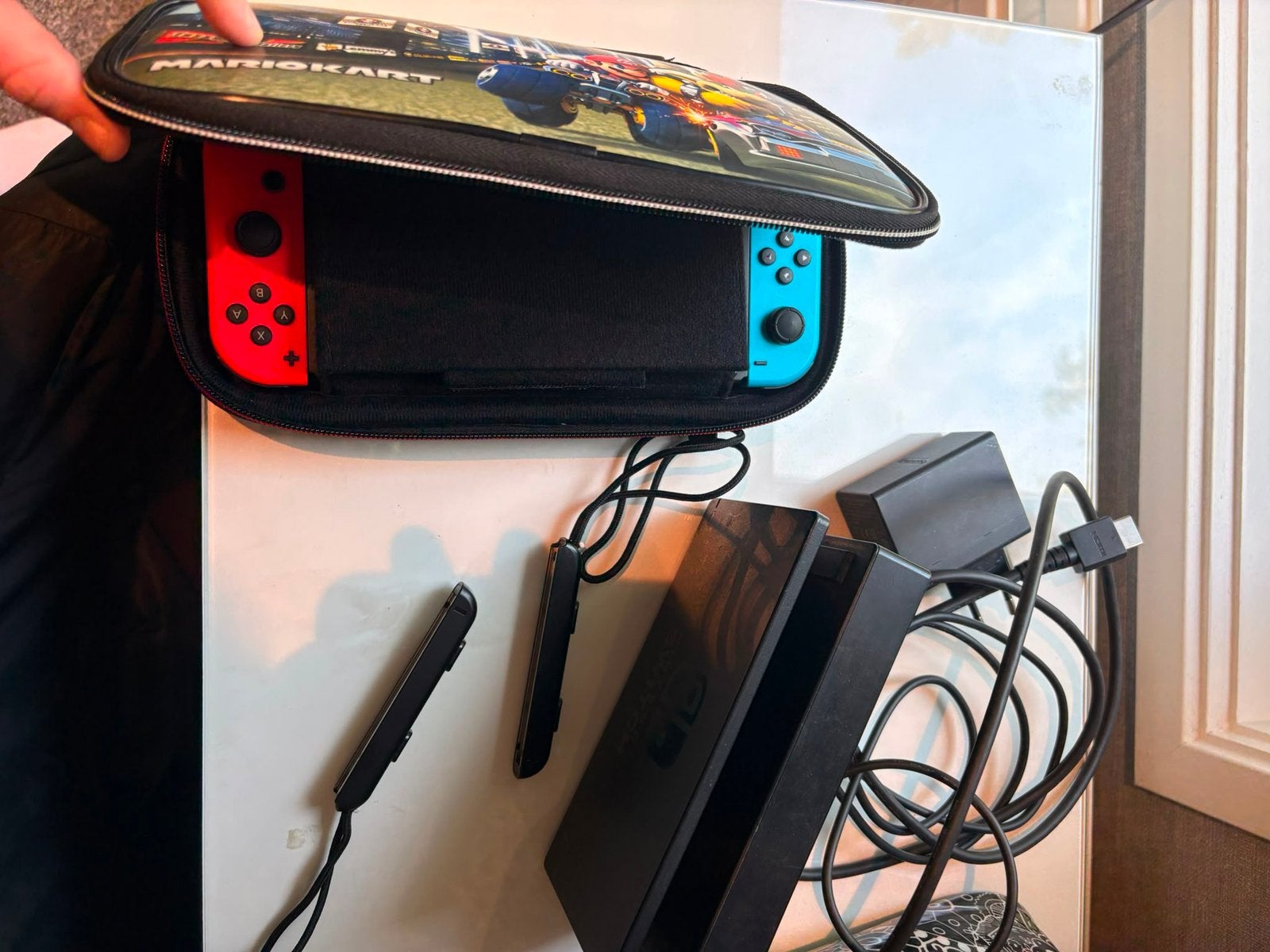 Nintendo switch 1v2, Ophalen of Verzenden, Zo goed als nieuw, Met 2 controllers, Switch Original