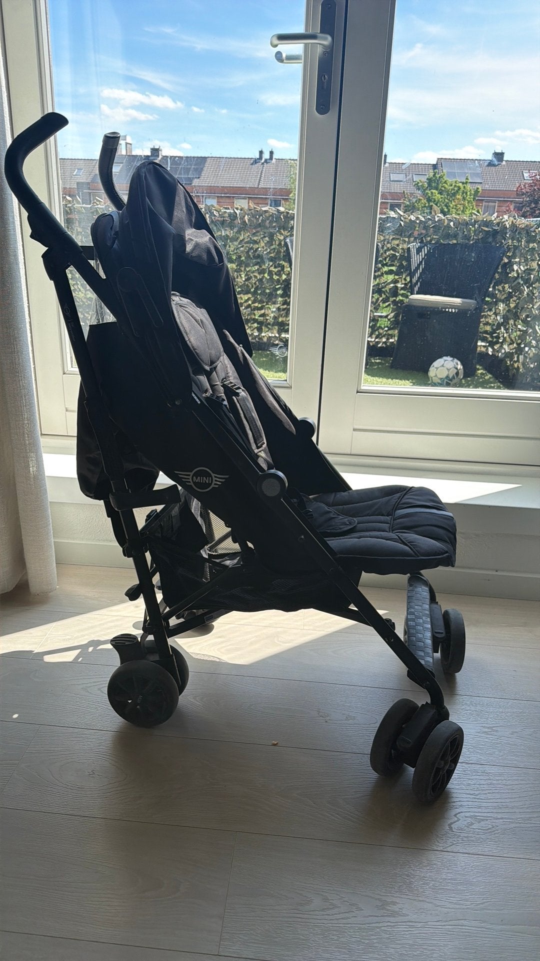 Buggy Mini easy walker, Ophalen, Zo goed als nieuw