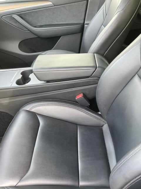 Foto 7 van Tesla Model Y Performance AWD 2024 534 pk btw-auto