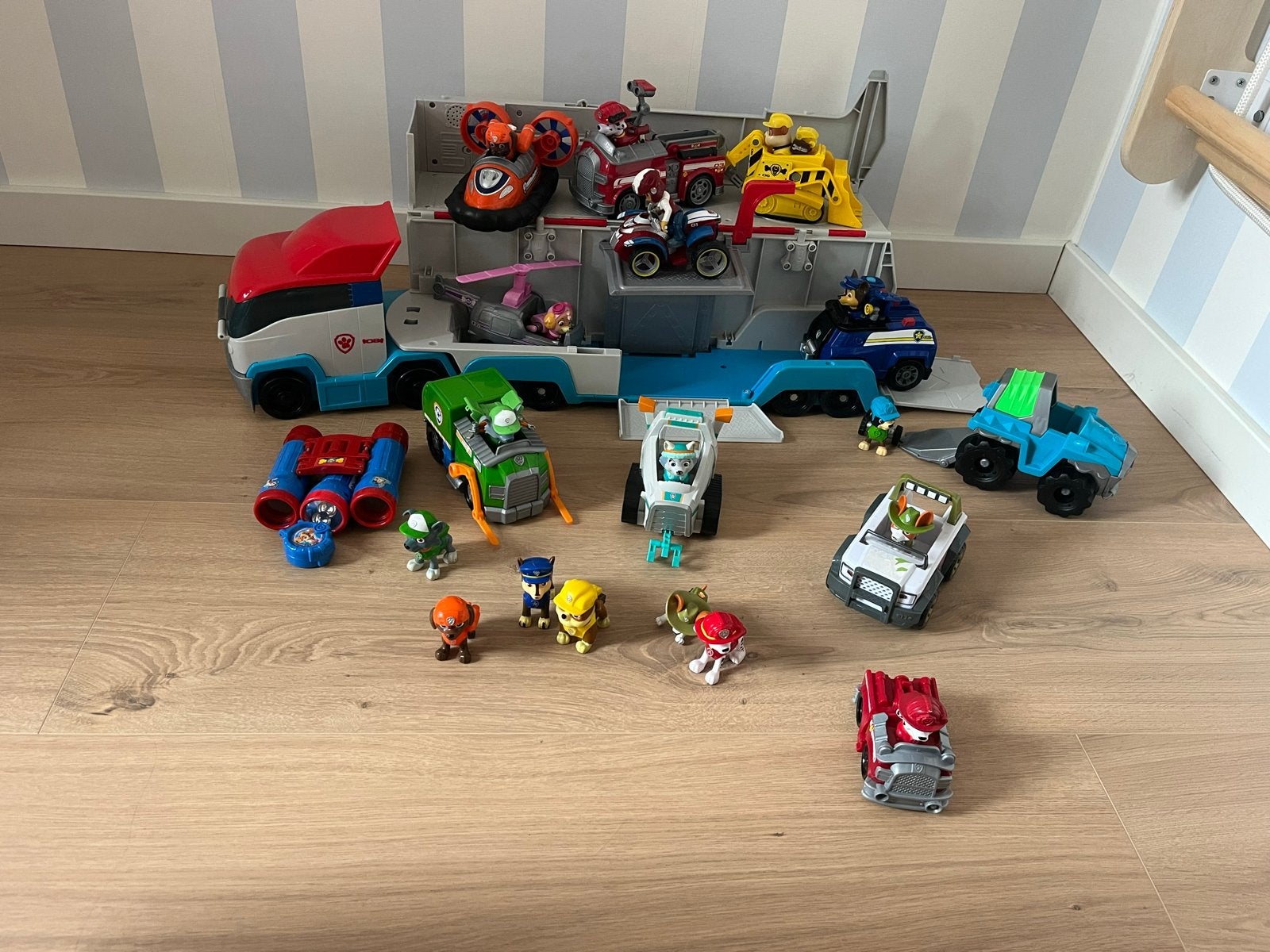 Paw Patrol speelgoed set - Patroller, voertuigen en figuren, Ophalen of Verzenden, Gebruikt, Jongen of Meisje
