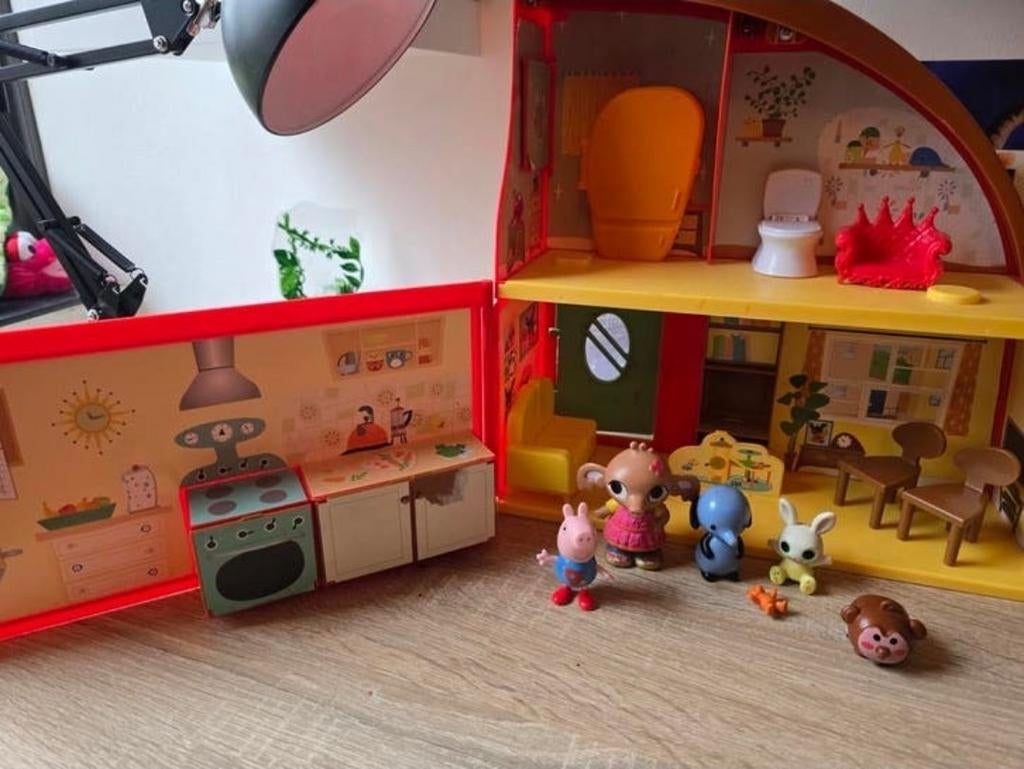 Speelhuis met Figuren, Ophalen, Zo goed als nieuw, Jongen of Meisje