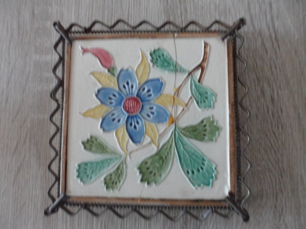 ANTIEKE JUGENDSTIL TEGEL OOK WEL ART NOUVEAU GENOEMD, Ophalen of Verzenden