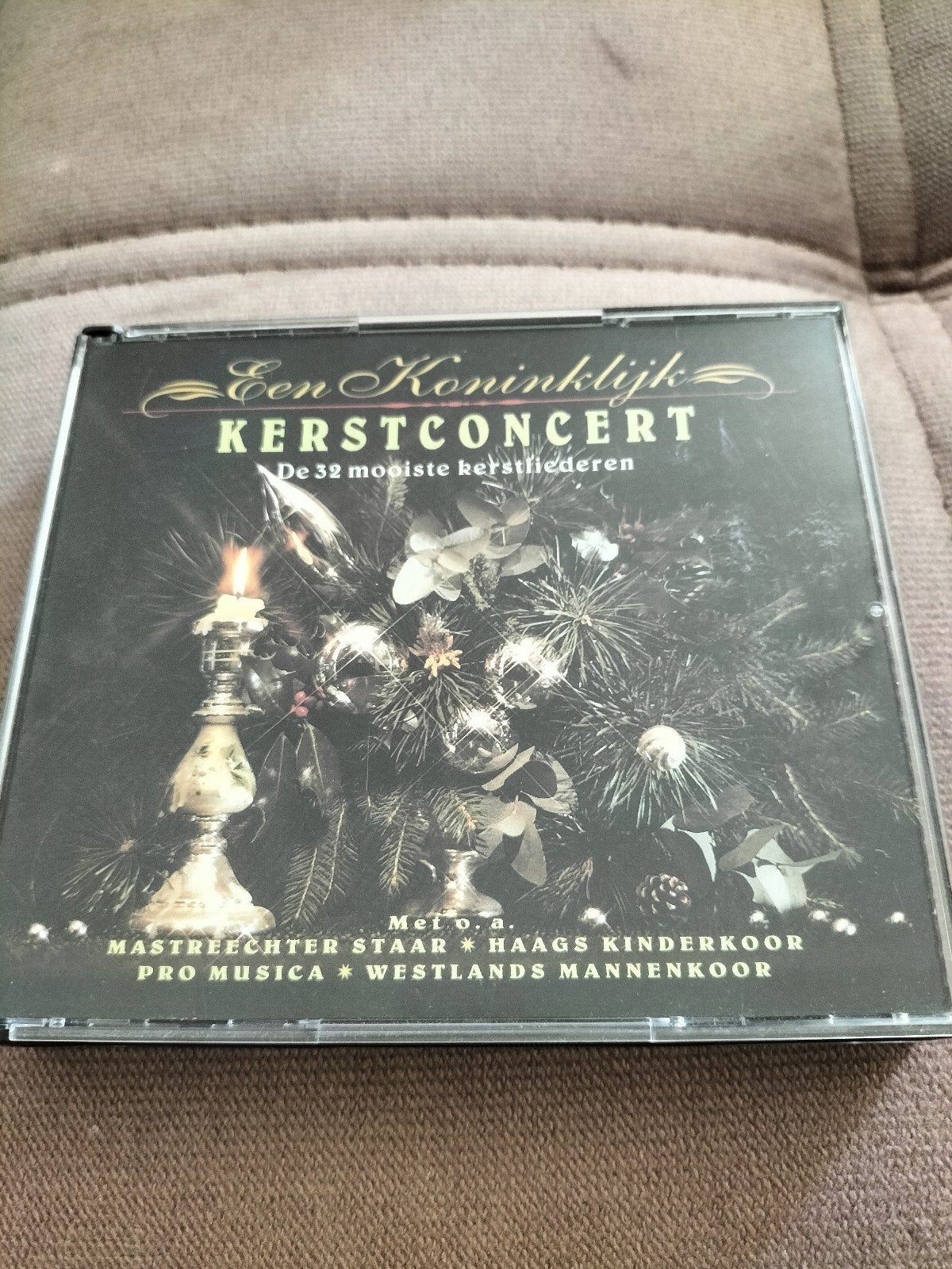 Een Koninklijk Kerstconcert - 32 Mooiste Kerstliederen CD, Cd's en Dvd's, Verzenden, Kerst, Zo goed als nieuw, Inclusief doosje