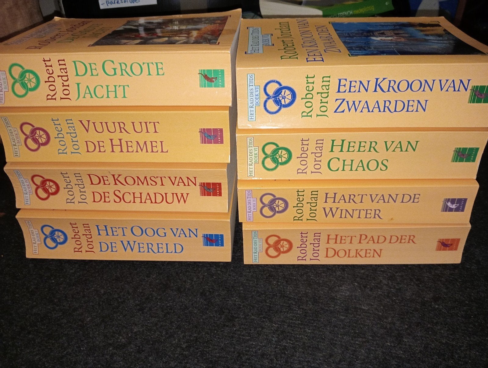 Pakket van 8 boeken Robert Jordan - Het Rad des Tijds, Boeken, Ophalen of Verzenden, Zo goed als nieuw, Robert Jordan