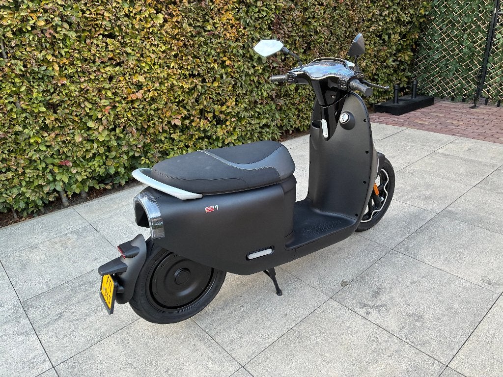 Foto 4 van LA Souris  S1 Scooter BJ 2025 zonderAccu Loop of Sloop€550