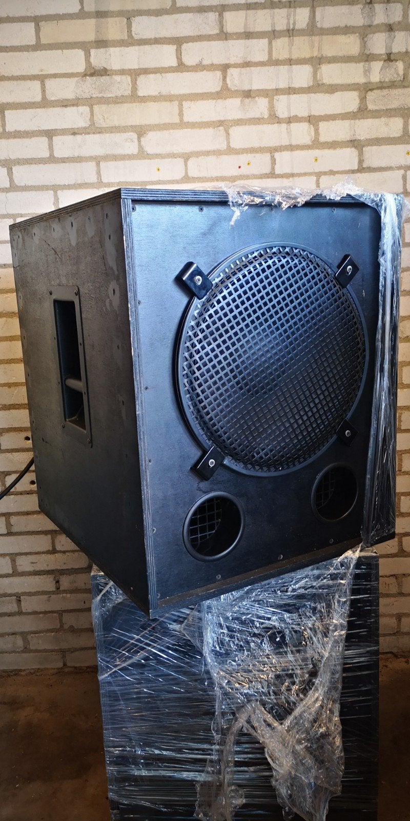 2x subs met Dap AB-15 400watt rms, Subwoofer, Zo goed als nieuw, Ophalen, 150 watt of meer