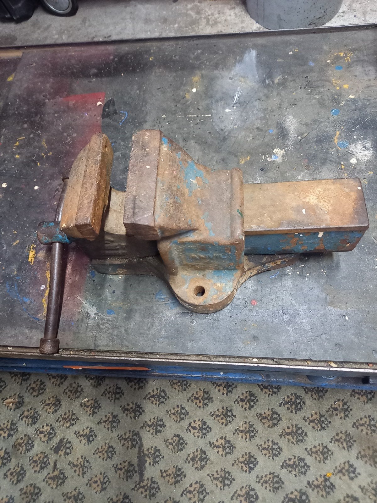 Bankschroef  11.5  cm, Ophalen of Verzenden, Gebruikt, Minder dan 70 cm, Bankschroef