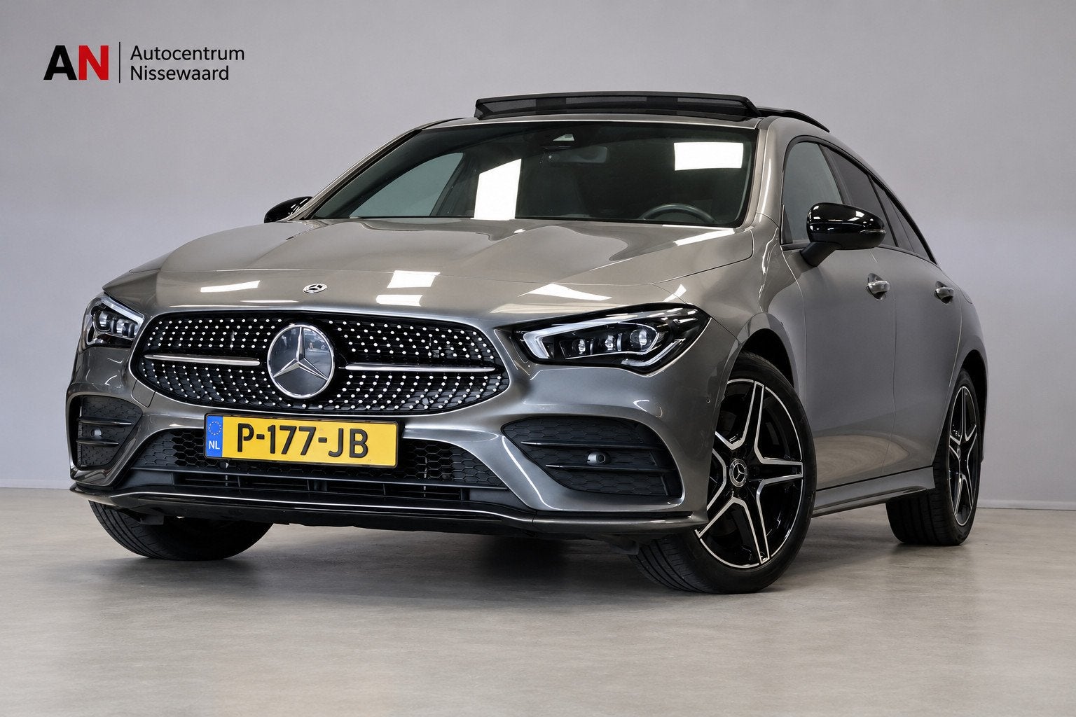Mercedes-Benz CLA-klasse Shooting Brake 250 e Business Solut, Auto's, Gebruikt, 4 cilinders, Parkeerassistent, 161 pk