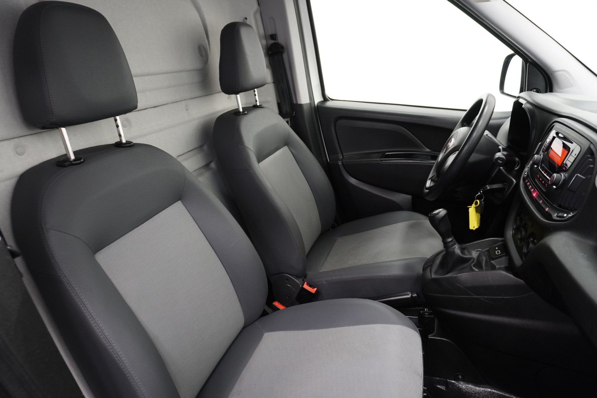 Fiat Doblò Cargo 1.3 MJ EURO 6 - Airco - Start/Stop - NAP -, Voorwielaandrijving, Dealer onderhouden, Stof, Gebruikt