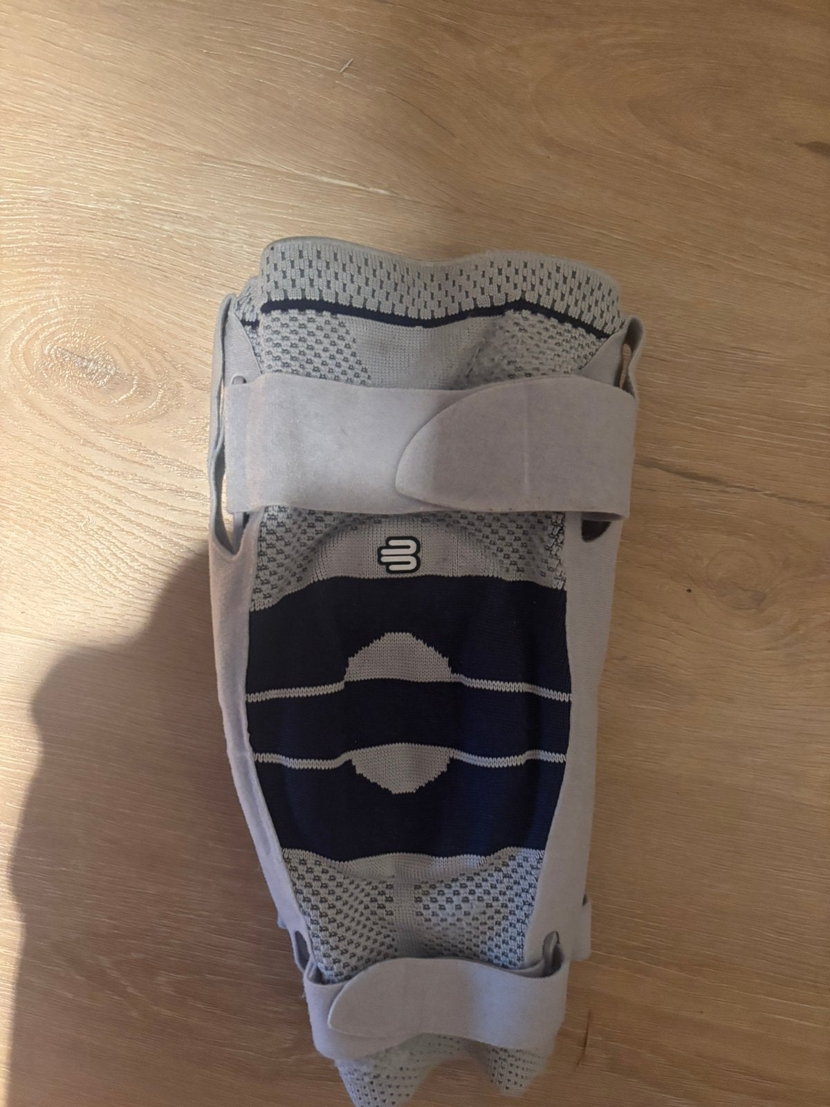 Bauerfeind GenuTrain S Kniebrace – Maat 5 – Links, Diversen, Braces, Ophalen of Verzenden, Zo goed als nieuw