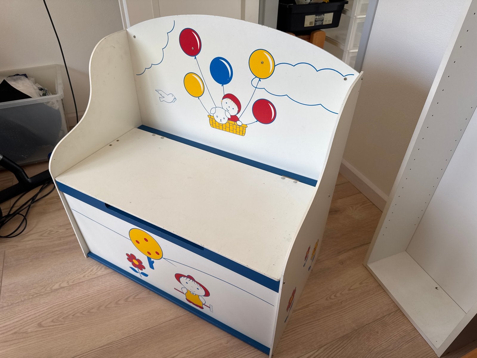 Leuke kinderbank met opbergruimte en vrolijke print, Ophalen of Verzenden, Gebruikt, Overige typen