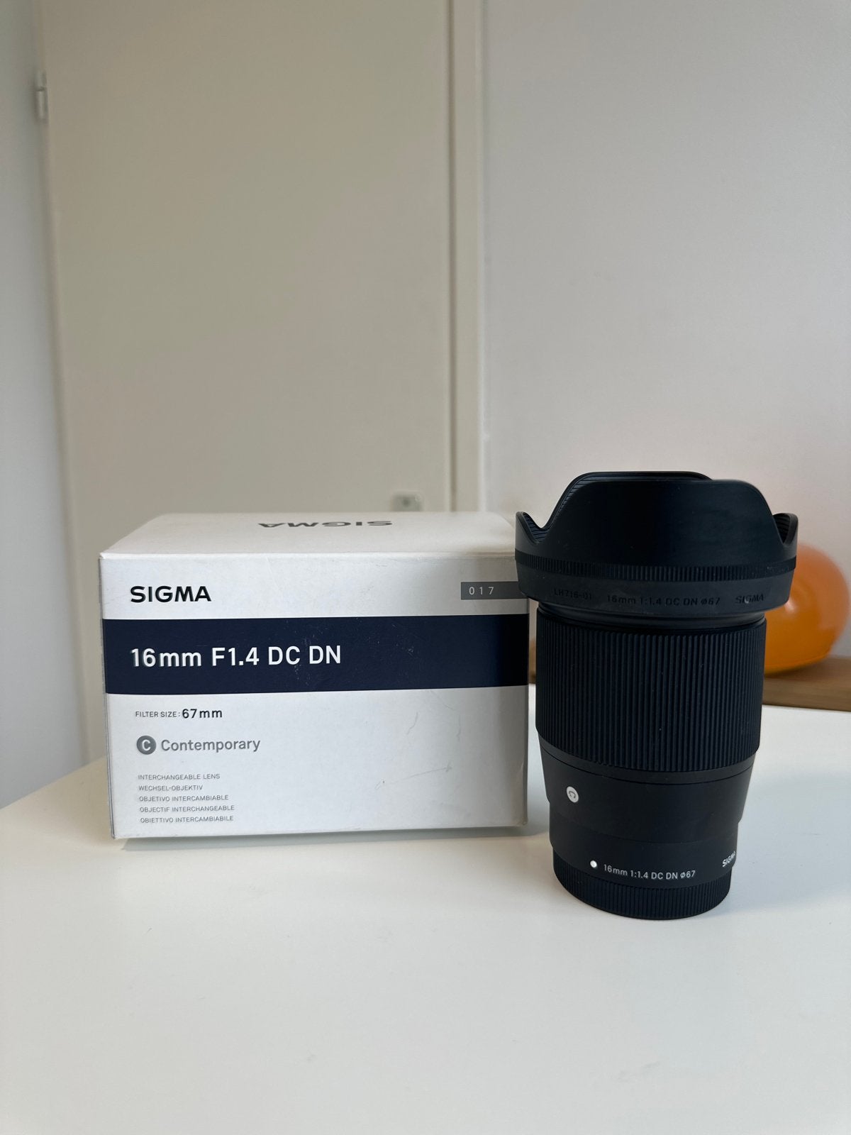 Sigma 16mm F1.4 DC DN Contemporary Lens voor Canon M Mount, Ophalen, Zo goed als nieuw, Sigma, Groothoeklens